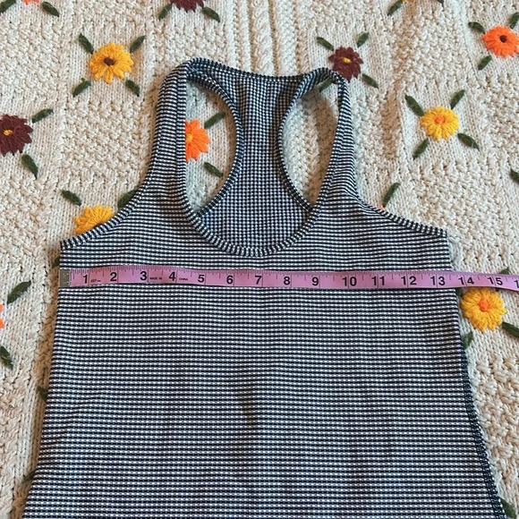 Lululemon Cool Racerback
Gingham Luon White Black - Picture 7 of 9